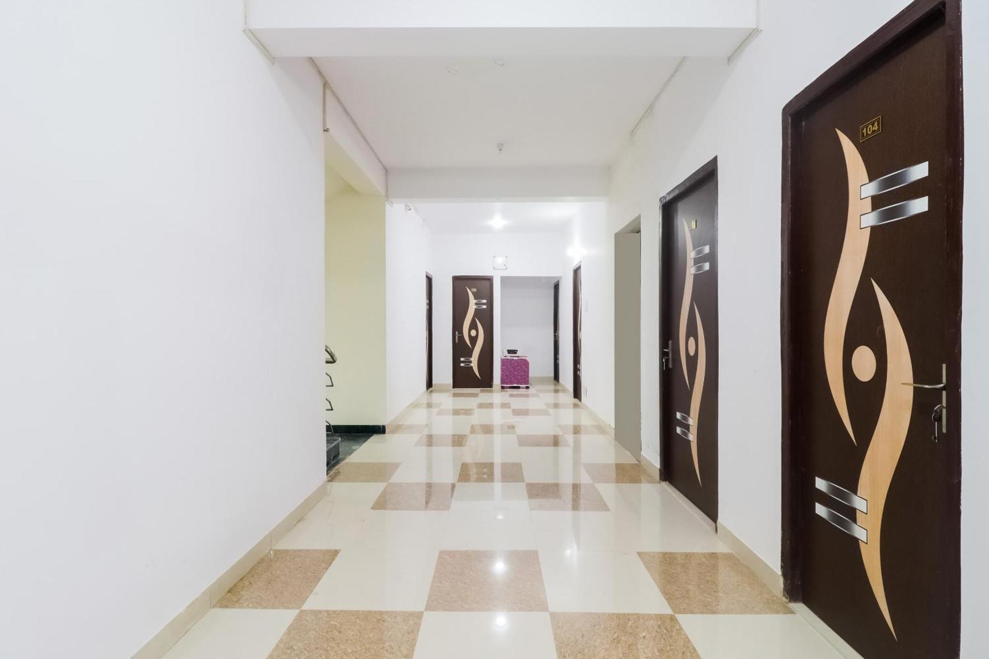 Hotel O Dream Inn Danapur Bagian luar foto