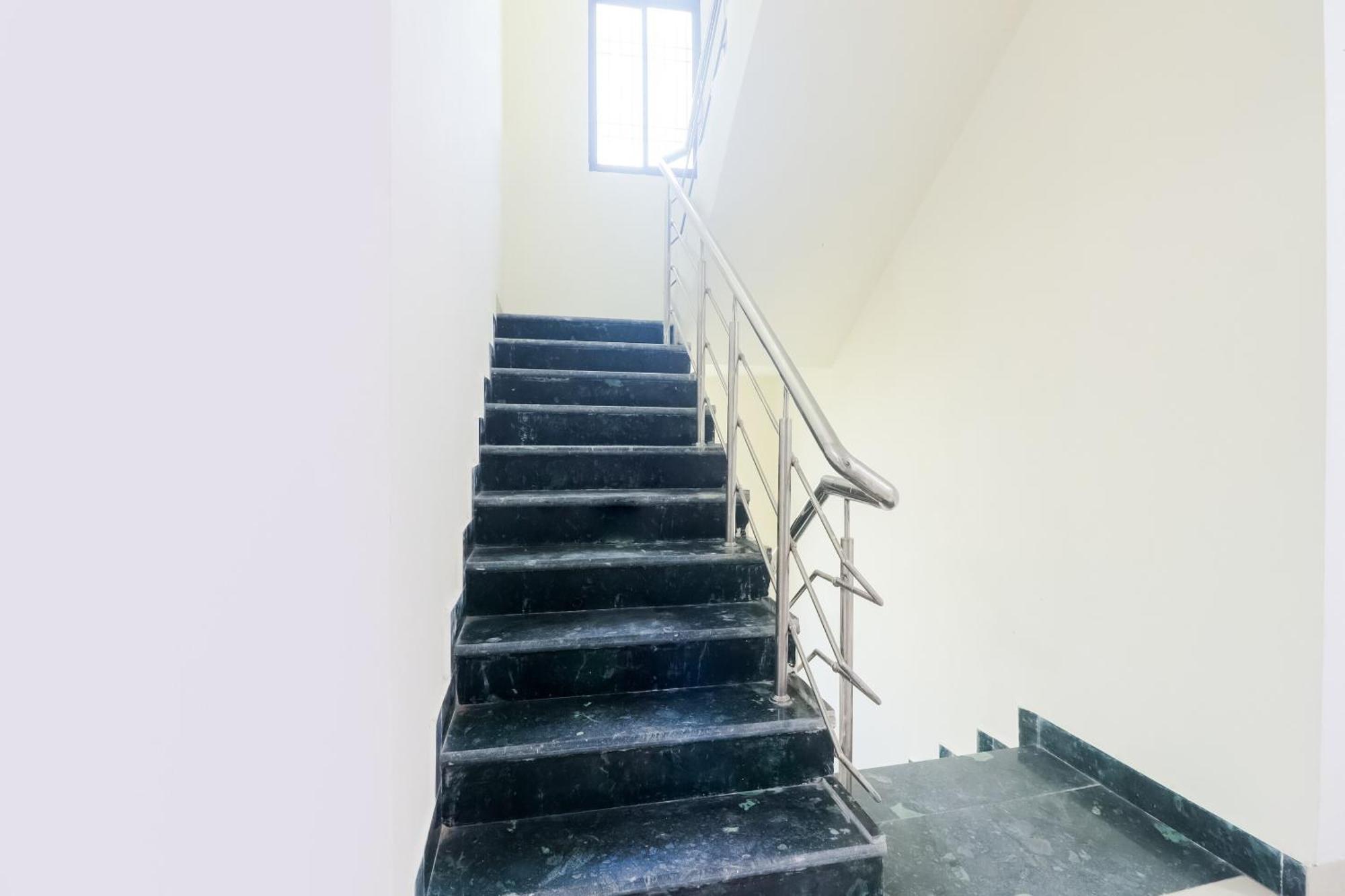 Hotel O Dream Inn Danapur Bagian luar foto
