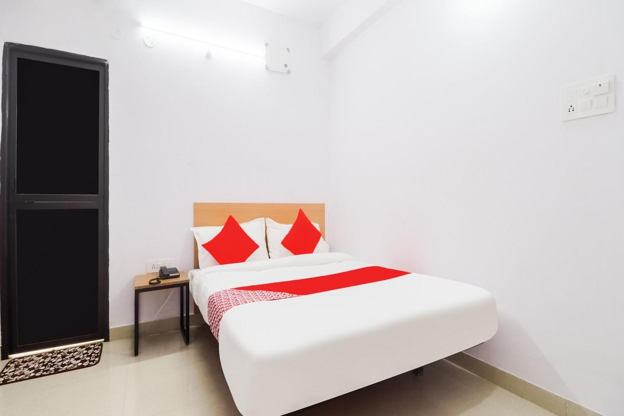 Hotel O Dream Inn Danapur Bagian luar foto